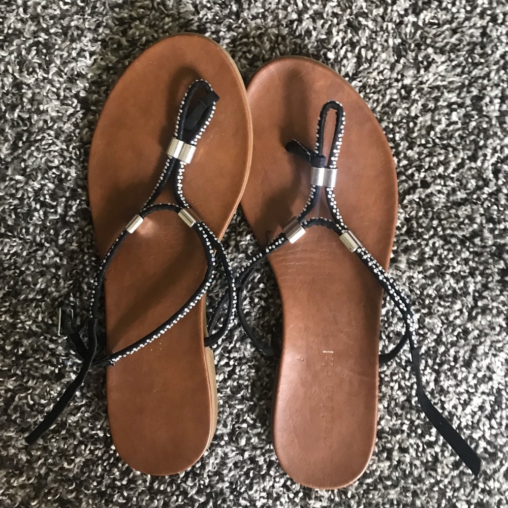 sparkly black and tan sandles